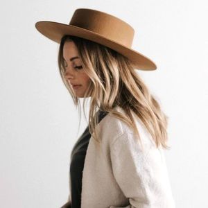 • Dahlia Brown Boater Hat •